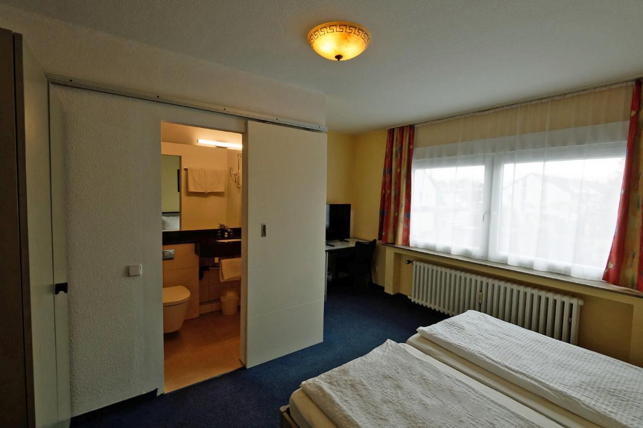 Hotel Wiedenhof Hilden Esterno foto