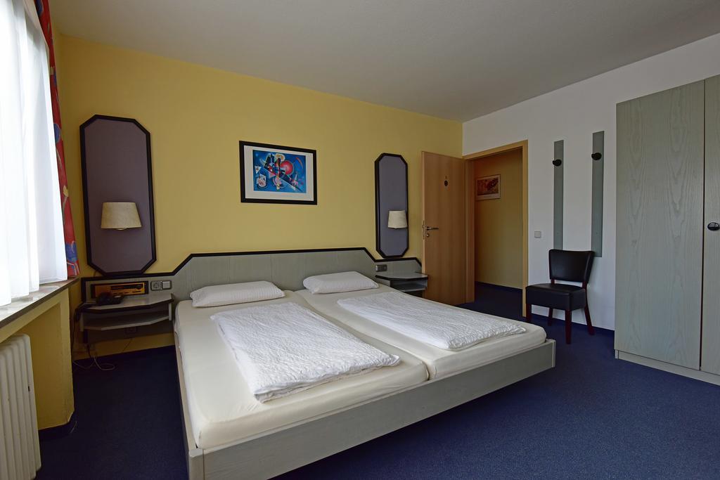 Hotel Wiedenhof Hilden Esterno foto